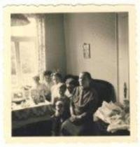 Denise u babičky, oslava 7.narozenin, Stadthagen, 1955