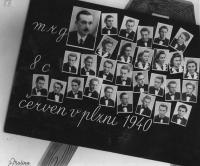 Graduating class of the grammar school in Pilsen - Vladimír Beneš second from left in the second row from the bottom; Jewish František Steiner in the same row second from the right; Josef Zikmund in the upper row third from left