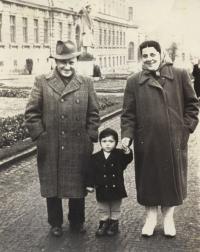 Petr Kubíček s rodiči
