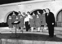 Kasal Jan - Children's choir of ZUŠ Benátky nad Jizerou, in the Hlahol choir test room, 1992