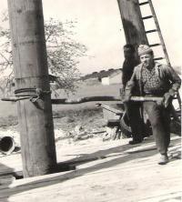 Otakar at work, drilling, near Libkovice, 1958 