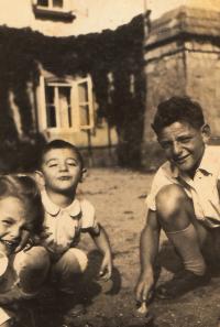 Igor (Eli) Stahl with his cousin Petr and nephew Dana. Bratislava, 1948