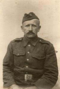 Kmotr paměnice Alexandr Vodrážka v 1. československém armádním sboru v srpnu 1944
