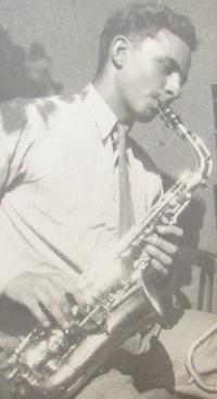 Břetislav Loubal, saxofon, 28. 8. 1948