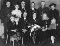 Svatba rodičů Jaroslava Prepury (1945)