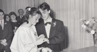 David Kabzan with his bride Tereza, 1988