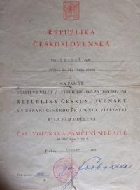 The certificate of the military award