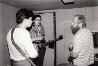V nahrávacím studiu Fekal records, rok 1988
