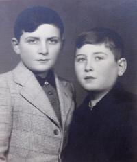 Jiří Fischer with his brother Josef Fischer