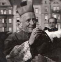 Cardinal Beran in Pilsen, 1947