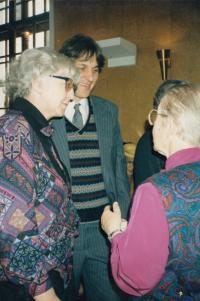 Jana Kalusová, Pavel Kalus and Hana Kohlbrugge during conferment of Charles university medal to Hebe Kohlbrugge - around 1990