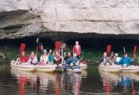 S mládeží na řece Ploučnici - 1998 - Pavel Kalus zadák na třetí lodi zleva