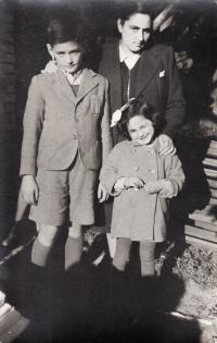 With mum and brother Bedřich, Tisovec, 1942