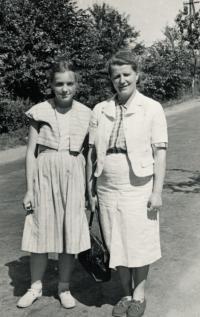 Lidmila and her mum in Prachatice, 1953