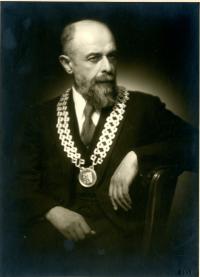 Josef Macek, Dean of the College of Commerce, Prague 1946