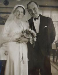 2 - parents - 1937