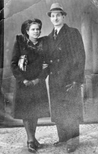 Mária Ludassy's parents