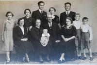  Nocar Ladislav - the first from right, brother Stanislav, mother Bozena above them Josef Nocar, the second half of the 1930s