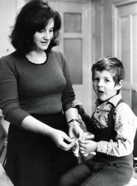 Bystrovová Marta – with son 1975/1976