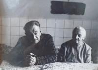 08 - rodiče František 1896-1989 a Marie 1900-1981 Reindlovi