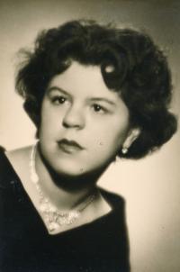 Kutláková Jiřina - graduation photo 1957