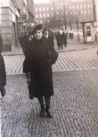 Aunt (Edith's father's sister) Marie Tanzer. She took care of Edita during the war. She was of German origin, and has not survived the turmoil during the Prague uprising in May 1945, probably beaten to death