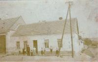 1933 - the native house of Petr Záleský, the Pramen shop