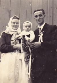 1955 - Petr Záleský with his wife Julie and son Pavel