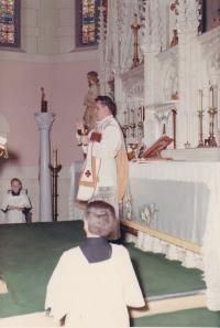 1967 - Petr Esterka at the holy mass at the college of st. Catherine in Minnessotě