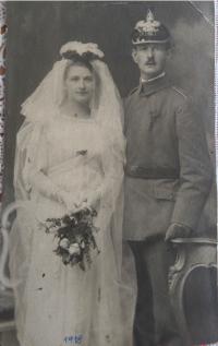 Aunt and uncle from Berlin, 1918