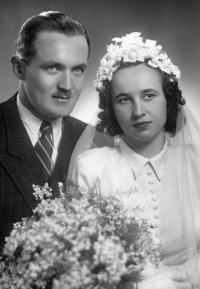 Svatební fotografie Františka a Bohunky Kopeckých, 1948