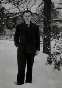Otec pamětnice, Záhorie, před roke 1943
