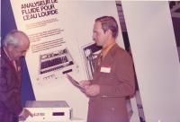 Jiří Nor presentuje svoji práci a firmu Barringer Research na výstavě a conferenci NUCLEX72, Basel, Switzerland 1972