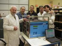 32.	Nor, Hasal, Sinkner, Marinescu a Kotouček, tým Astris při prototypových zkouškách generátoru s palivovými články, model E8, Mississauga 2003