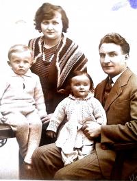 The Bartoň family, early 1930s