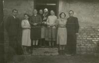 Photo of familiy Gajda, Zielonka and Kuś. Szeroka, 1955