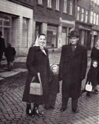 Bohuslav Svoboda with wife and son