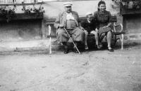 Petr Hrdlička with his parents, late-1930s