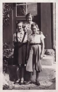 1934 Sudety, Eva  with her German friend  Kurt Stolle