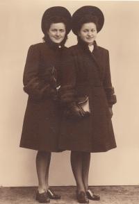 Eva and Marie Kopecky
