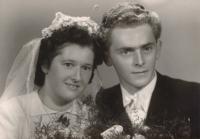 Ladislav Šafařík marrying Marie Tauerová (October 11, 1952)