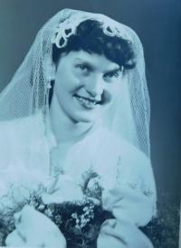 Wife Dobromila Knápková (Valentová)