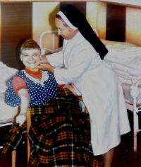 sr. Petra Mendrošová when working with disabled children in Hlučín (80´s)