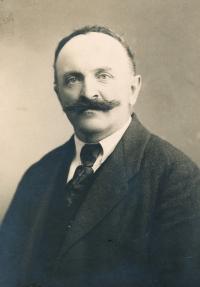 Jaroslav Vyškovský (grandfather), Vsetínsko.