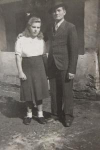 Marie´s parents after wedding, 1944