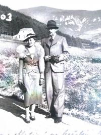Parents Marie and Vladimír Talášeks before WW2