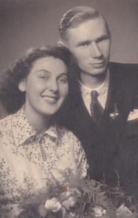 Wedding photo of Václav Moravec and Marta neé Doškářová, Čáslav 4th August 1949