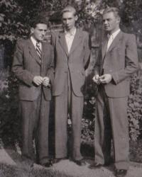 From the left Josef Kabát, Václav Moravec, Jiří Daněk before leaving for Berlin 1943