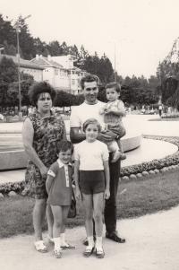 Luhačovice, rodina, bratr Jan, 1972