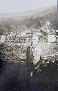 Jaroslav Palka's childhood in the village Bohdan in Carpathian Ruthenia